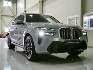 2025 BMW X7 40i I (G07) Рестайлинг, серый, 12500000 рублей, вид 5