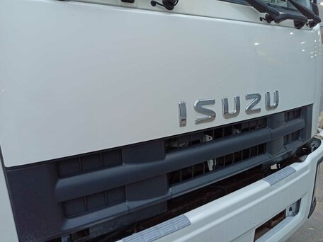2017 Isuzu Forward (F-Series), белый, 2100000 рублей, вид 5