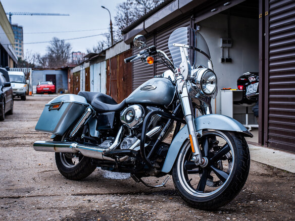 2011 Harley-Davidson Dyna Switchback, серебристый, 650000 рублей - вид 5