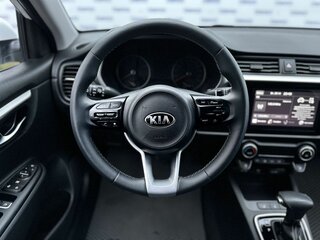 2020 Kia Rio IV Рестайлинг, белый, 1900000 рублей, вид 5