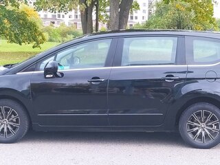 2010 Peugeot 5008 I, чёрный, 1050000 рублей, вид 3