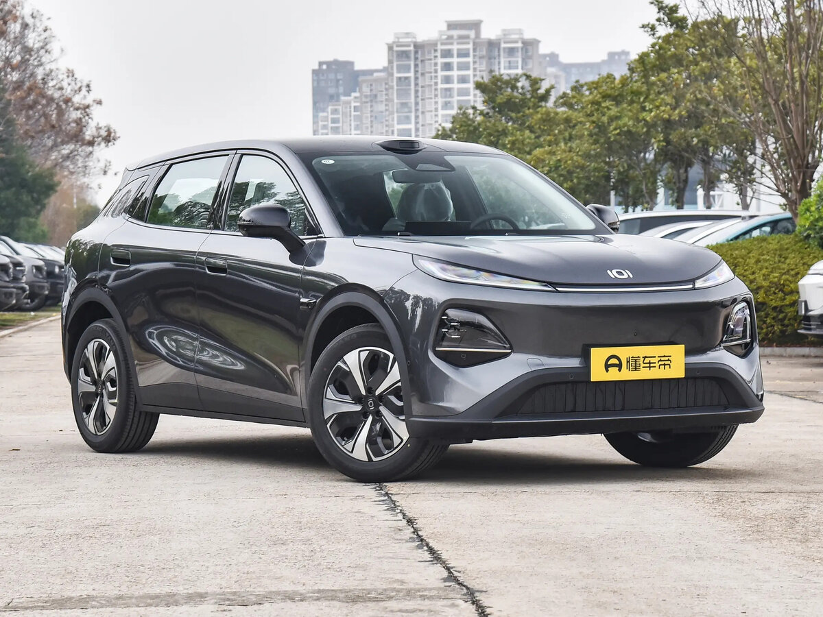 Открыть фотографии: Changan Qiyuan Q05 II