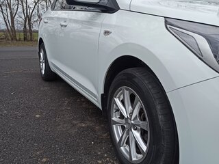 2017 Hyundai Solaris II, белый, 1450000 рублей, вид 4