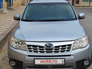 2012 Subaru Forester III Рестайлинг, серебристый, 1450000 рублей, вид 2