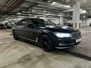 2017 BMW 7 серии Long 730Ld xDrive VI (G11/G12), чёрный, 4750000 рублей, вид 2