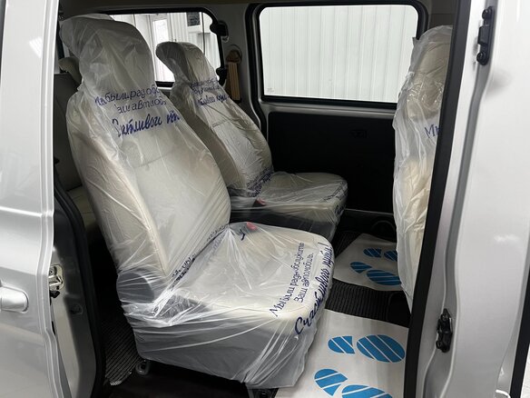 2022 Wuling Hongguang V, серый - вид 13
