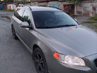 2007 Volvo V70 III, бежевый, 1300000 рублей, вид 2