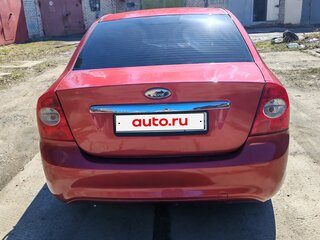 2008 Ford Focus II Рестайлинг, красный, 480000 рублей, вид 4