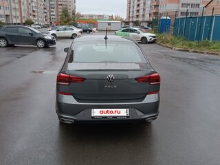2022 Volkswagen Polo VI, серый, 2000000 рублей, вид 4
