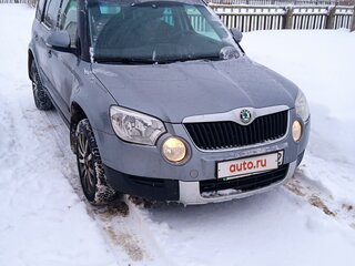 2013 Skoda Yeti I, серый, 730000 рублей, вид 1