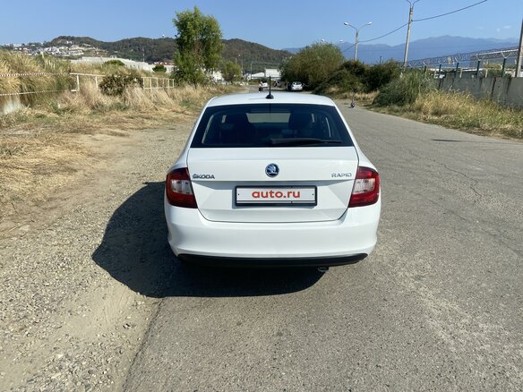 2017 Skoda Rapid I, белый, 850000 рублей - вид 2