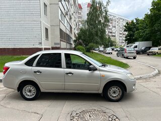 2015 Lada (ВАЗ) Granta I, серебристый, 430000 рублей, вид 2