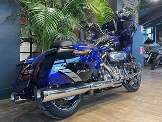 2025 Harley-Davidson CVO Road Glide, синий, 6500000 рублей, вид 3