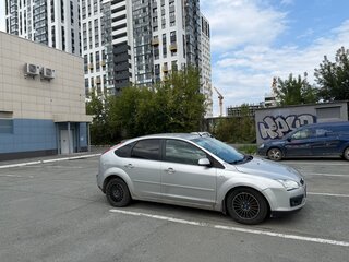 2007 Ford Focus II, серебристый, 330000 рублей, вид 3