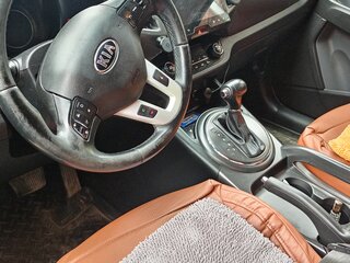2013 Kia Sportage III, коричневый, 1350000 рублей, вид 4