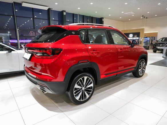 2025 Changan CS35 Plus I Рестайлинг, красный - вид 4