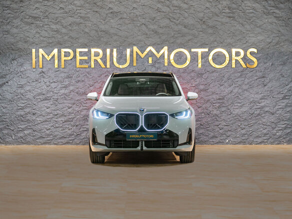 2026 BMW X3 20i xDrive IV (G45/G48), серый, 9300000 рублей - вид 3
