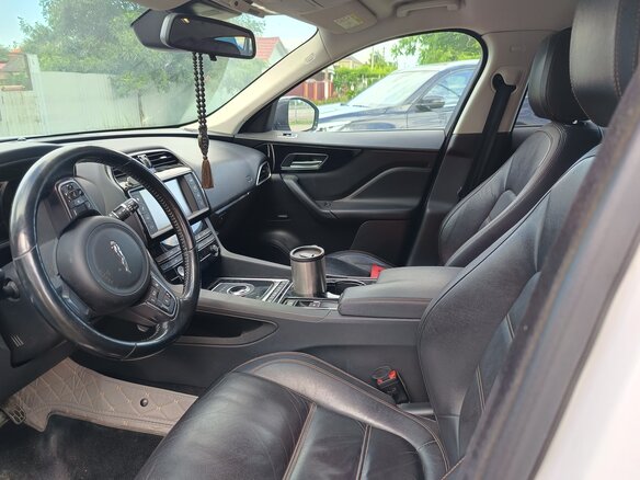 2016 Jaguar F-Pace I, белый, 2350155 рублей - вид 8