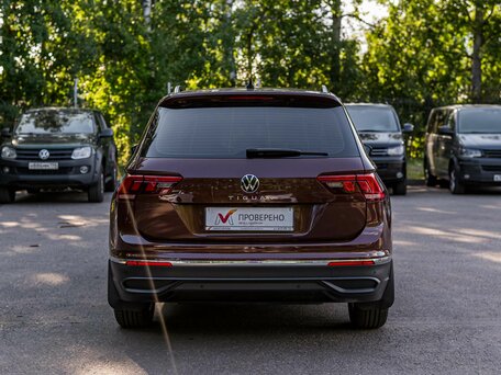 2021 Volkswagen Tiguan II Рестайлинг, коричневый, 2018000 рублей, вид 4