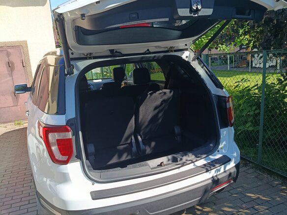 2018 Ford Explorer V Рестайлинг 2, белый, 2400000 рублей - вид 9