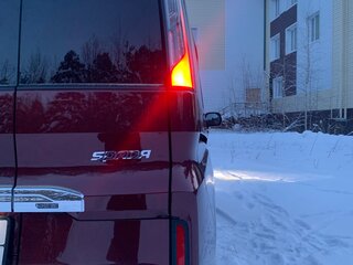 2018 Honda Stepwgn Spada V Рестайлинг, красный, 3200000 рублей, вид 4