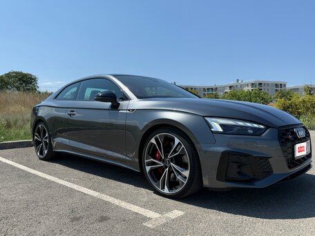 2021 Audi S5 II (F5) Рестайлинг, серый, 5100000 рублей, вид 4