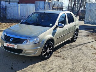 2013 Renault Logan I Рестайлинг, бежевый, 420000 рублей, вид 1