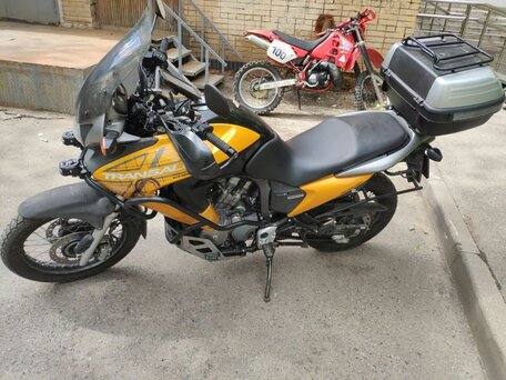 2008 Honda XL700V Transalp, золотистый, 500000 рублей, вид 3