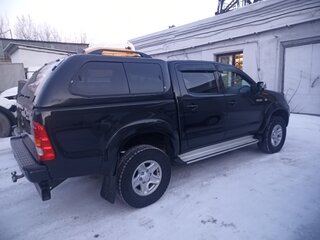 2011 Toyota Hilux VII, чёрный, 2100000 рублей, вид 3