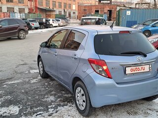 2013 Toyota Vitz III (XP130), голубой, 860000 рублей, вид 5