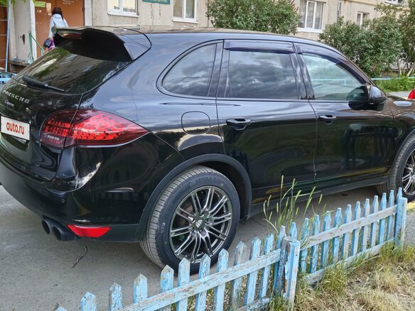 2013 Porsche Cayenne Diesel II (958), чёрный, 3000000 рублей - вид 2