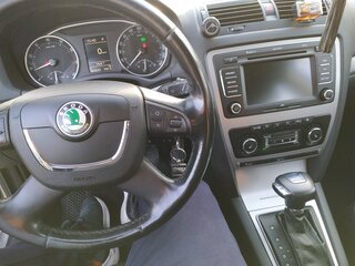 2011 Skoda Octavia DSG7 II (A5) Рестайлинг, серый, 1000000 рублей, вид 5