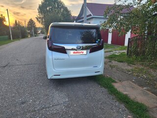 2019 Toyota Alphard III Рестайлинг, белый, 4500000 рублей, вид 2