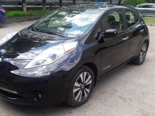 2014 Nissan Leaf I (ZE0/AZE0), чёрный, 1490000 рублей, вид 3