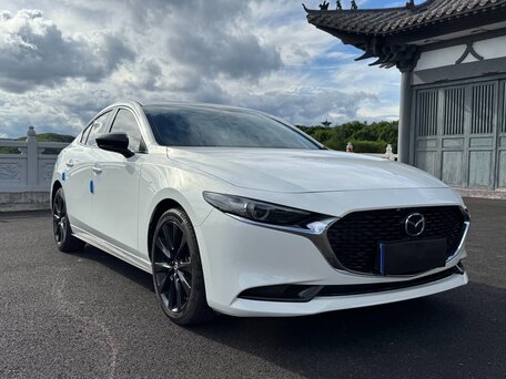 Mazda 3 IV (BP)