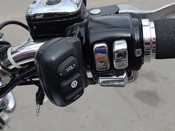 2008 Harley-Davidson Softail Deluxe, серебристый, 1300000 рублей