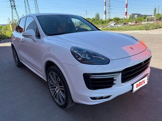 2015 Porsche Cayenne Turbo II Рестайлинг (958), белый, 4400000 рублей, вид 1