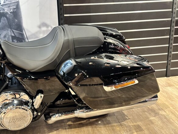 2024 Harley-Davidson Street Glide, чёрный, 3800000 рублей - вид 6