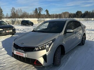 2021 Kia Rio IV Рестайлинг, серый, 1915000 рублей, вид 1