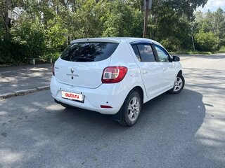 2014 Renault Sandero II, белый, 665000 рублей, вид 2