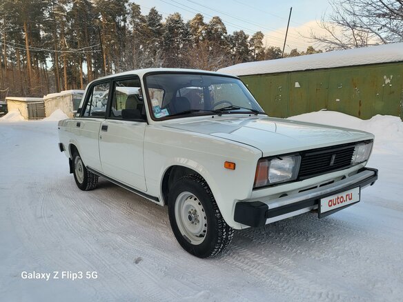 1997 Lada (ВАЗ) 2105, белый - вид 5
