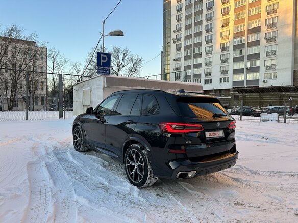 2019 BMW X5 M50d IV (G05/G18), синий, 6900000 рублей - вид 8
