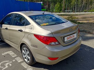 2014 Hyundai Solaris I, бежевый, 600000 рублей, вид 4