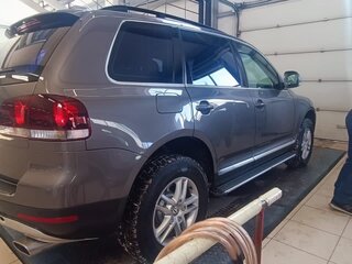 2008 Volkswagen Touareg I Рестайлинг, серый, 1350000 рублей, вид 5