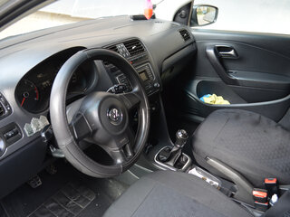2014 Volkswagen Polo V, белый, 700000 рублей, вид 4