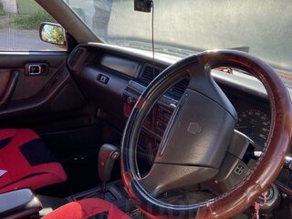 1990 Toyota Crown VIII (S130), красный, 400000 рублей, вид 3
