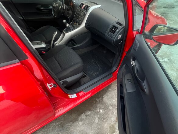 2007 Toyota Auris I, красный, 670000 рублей - вид 12