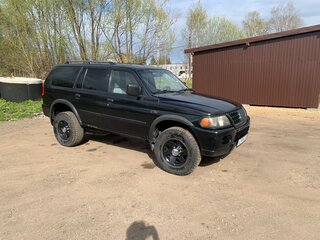 2002 Mitsubishi Montero Sport I, чёрный, 890000 рублей, вид 4