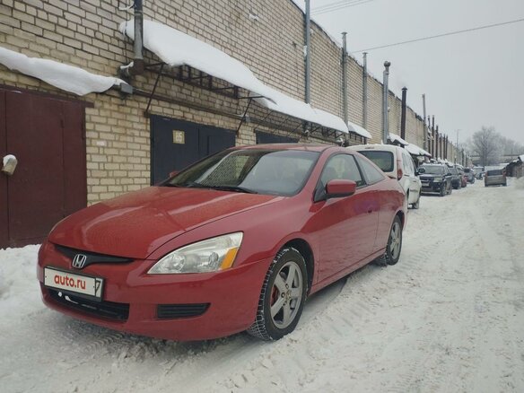 2003 Honda Accord VII, красный, 800000 рублей