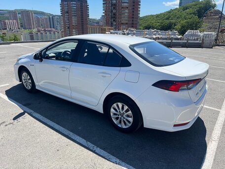 2020 Toyota Corolla XII (E210), белый, 1750000 рублей, вид 5